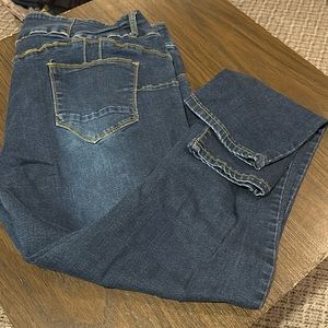 Women’s skinny jeans size US 20